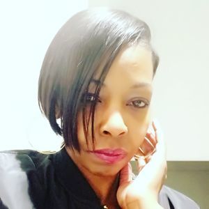 Meet your Posher, Carla